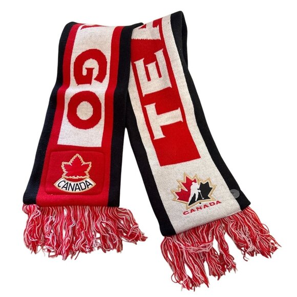 Nike Canada Team Scarf Red & White Knit 60" Fringe Reversible Molson New w/ Tags - Picture 1 of 12
